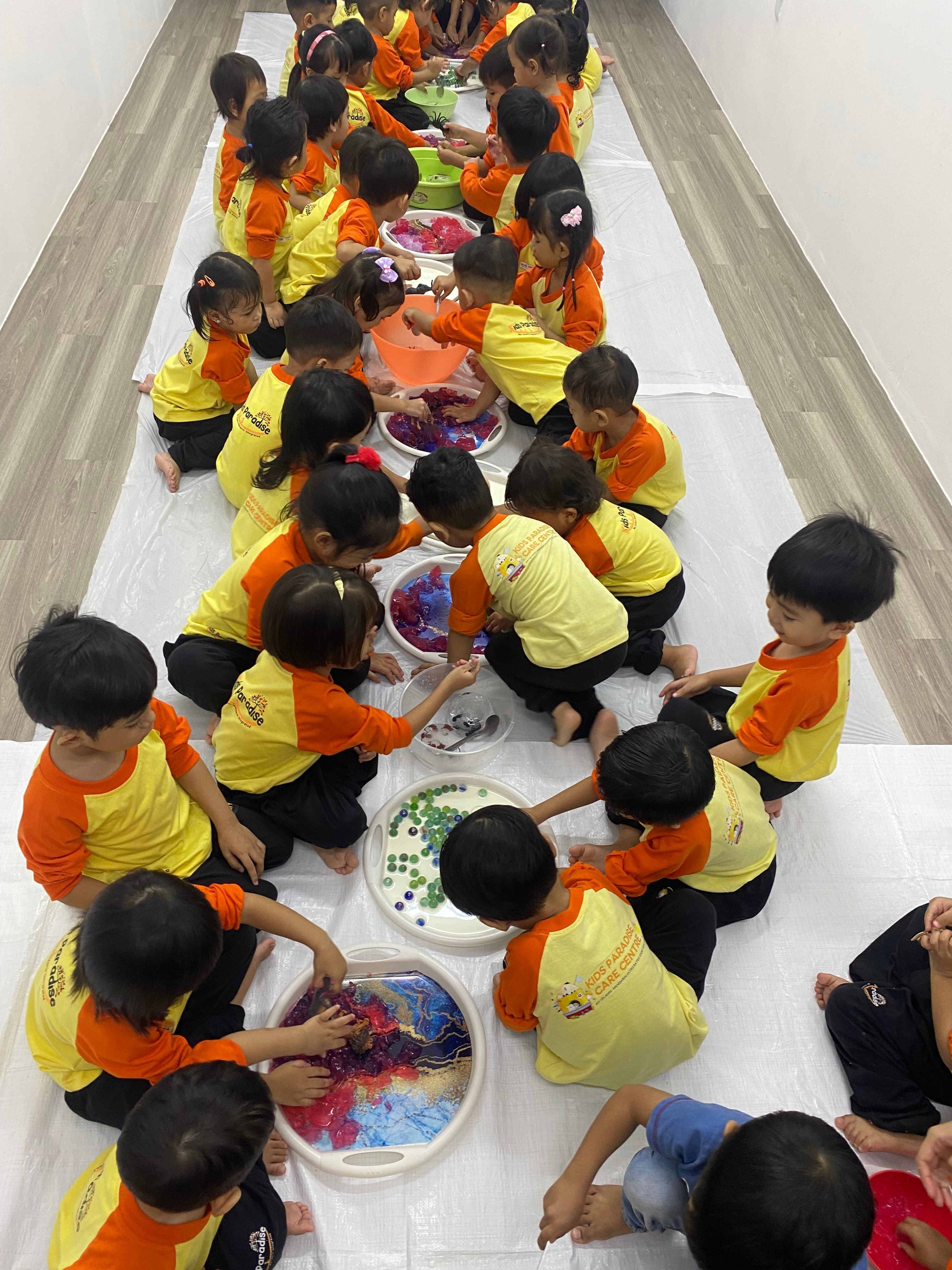 Messy Play Day at Kids Paradise